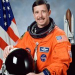Official astronaut portrait of Scott Horowitz.